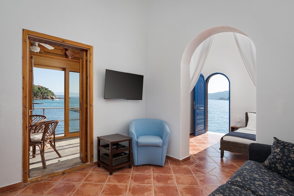 Porto Castello Villas