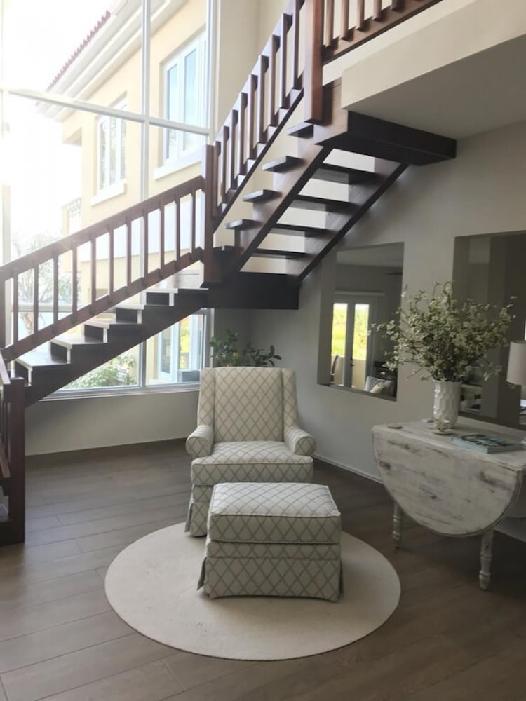 Luxury Home Spectacular Ocean Views Sensational Decor w Generator Sc53 view 5