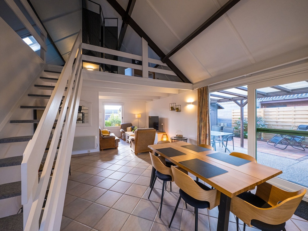 Cosy Holiday Home on the Dunes