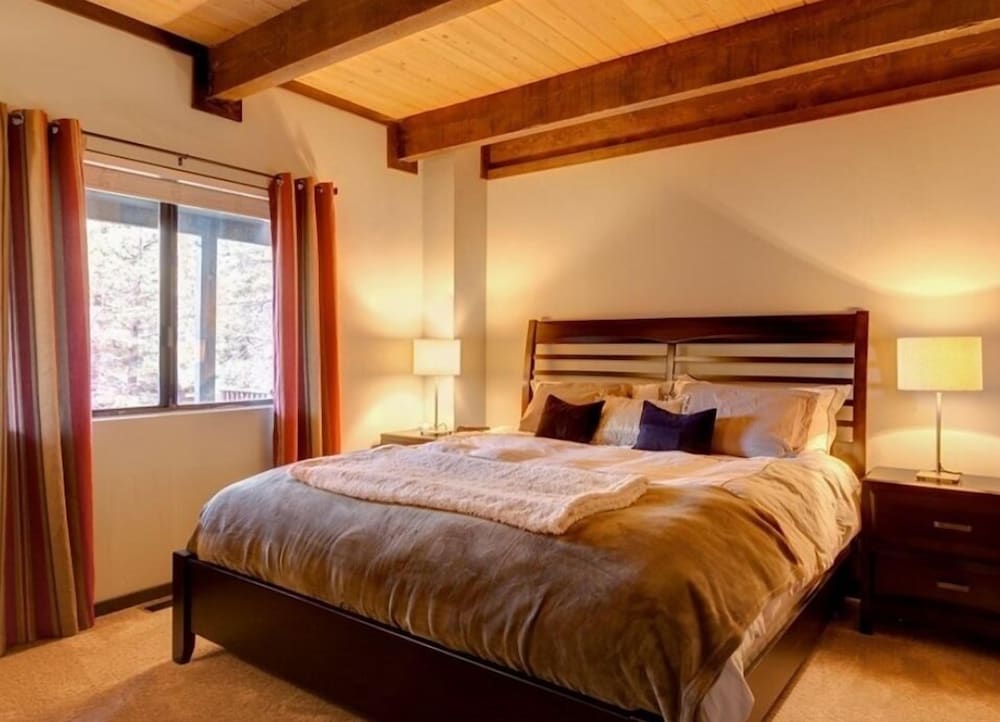Bear Lassen Chalet