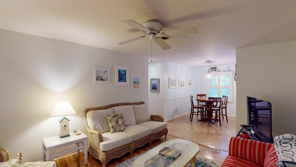 Beachbreak 3 Bedroom Apts