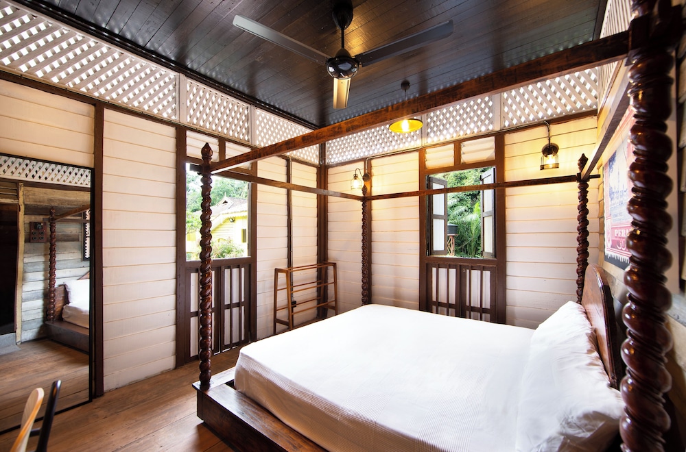 Bagas Zakariah Orchard Lodge
