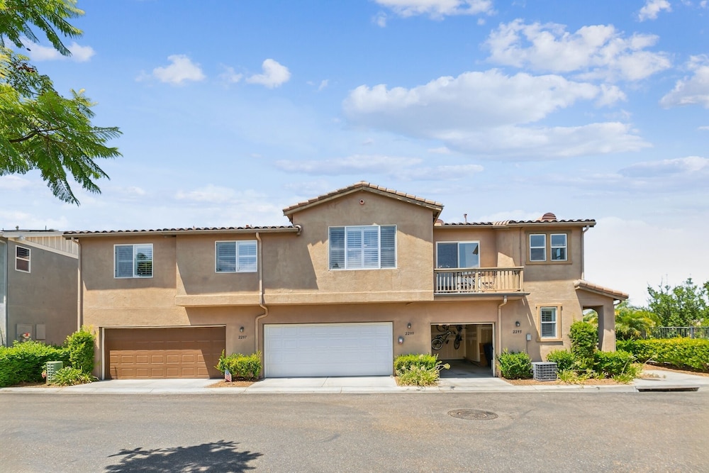 Sunny & Serene Townhouse In Chula Vista 2 Bedroom Townhouse view 3