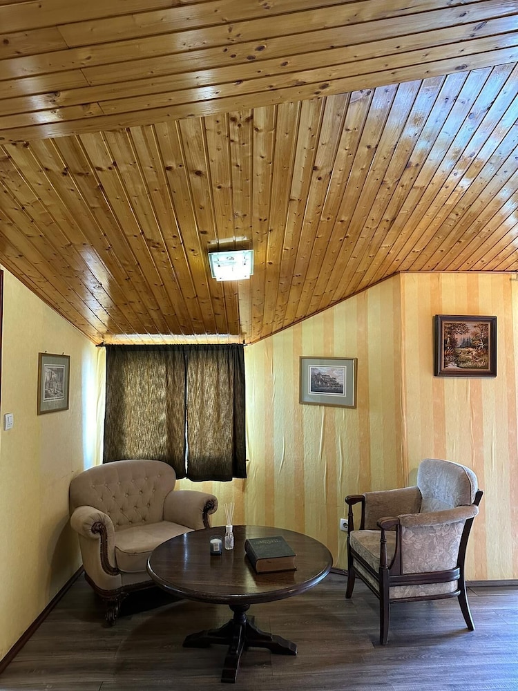 Odelia hostel