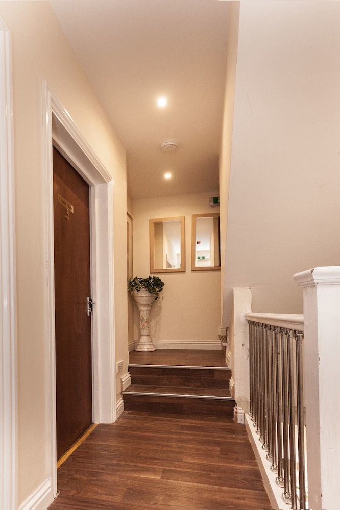 Oxford House Bed and Breakfast