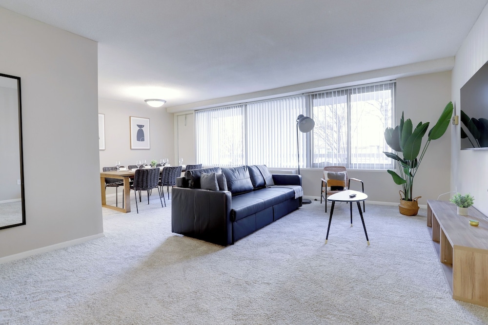 Fantastic 2BR Condo with Gym
