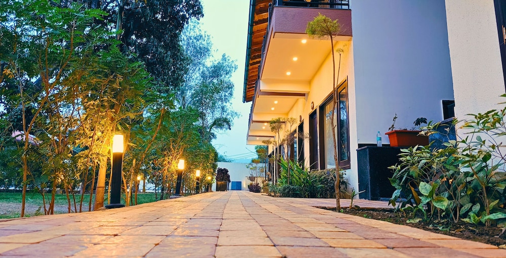 Leela Vilas By Asapin Hotels