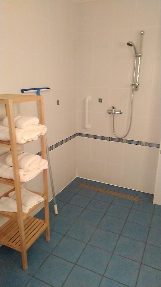 Photo 40