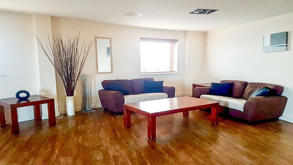 Rapier Heights Penthouse Apartment