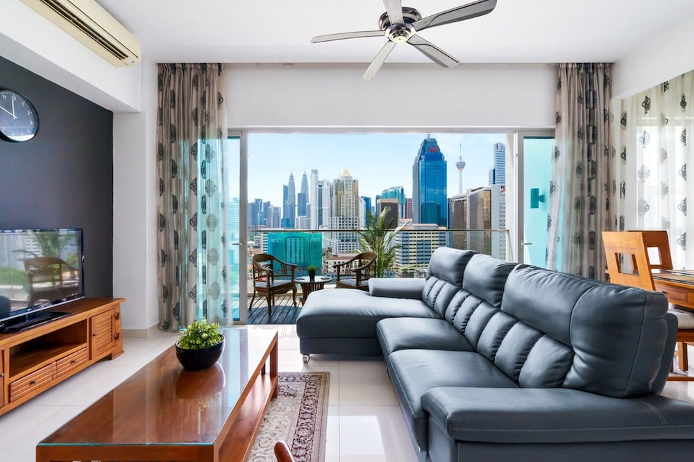 Regalia Residence KL Infinity Pool