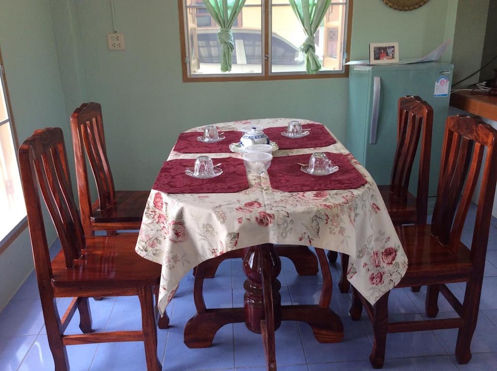 Chaleena Homestay