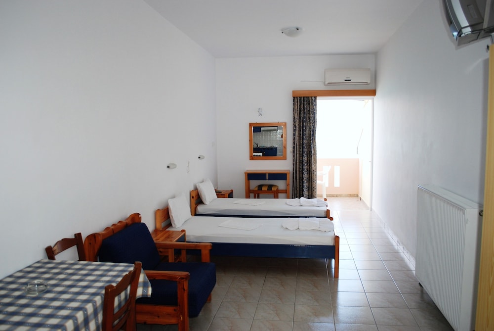 Christi Apartments