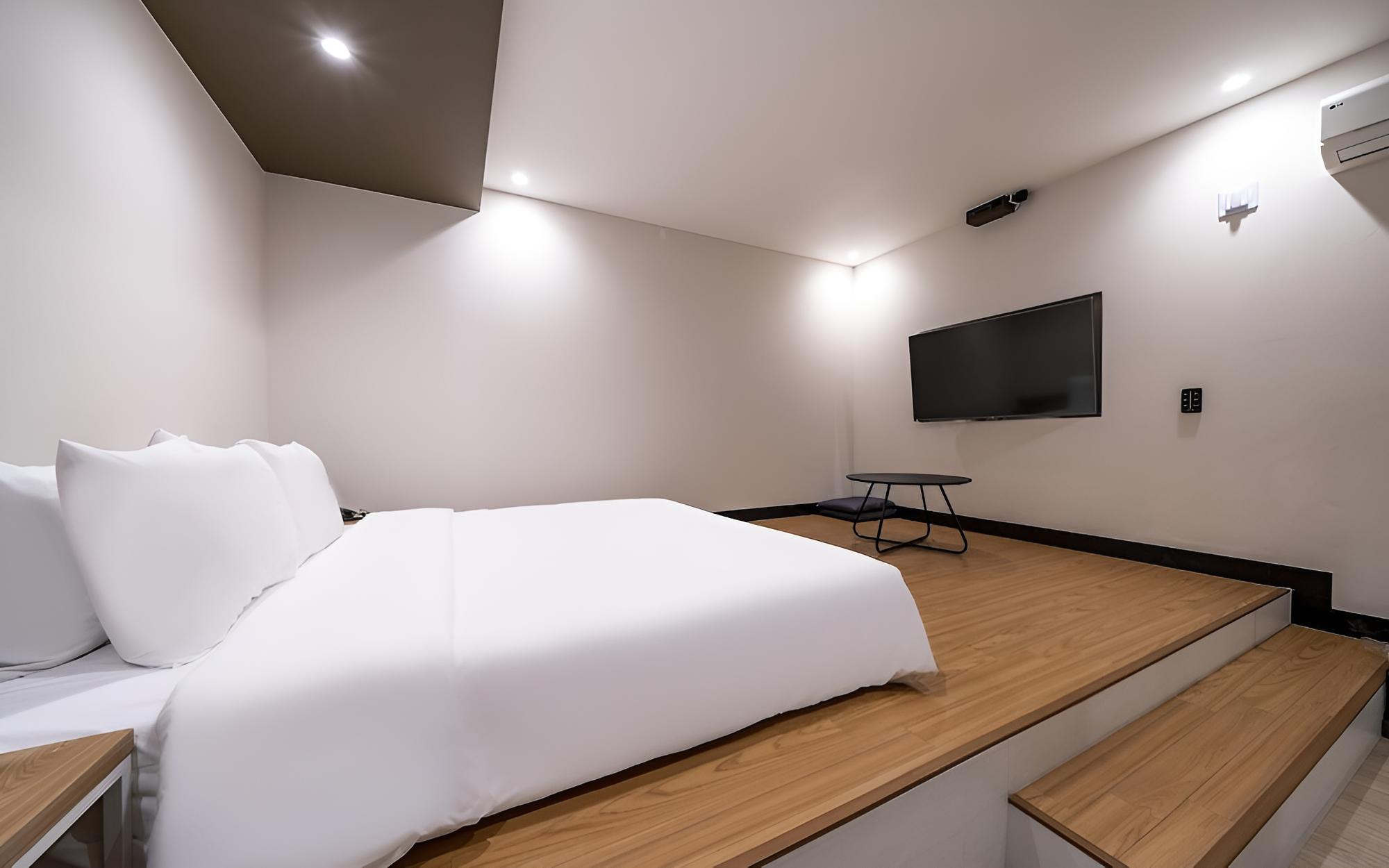 MU Plus Hotel in Yeonsan-dong Busan
