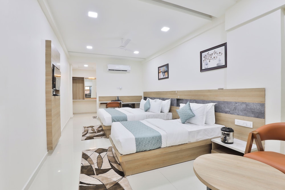 Hotel SR Radhey