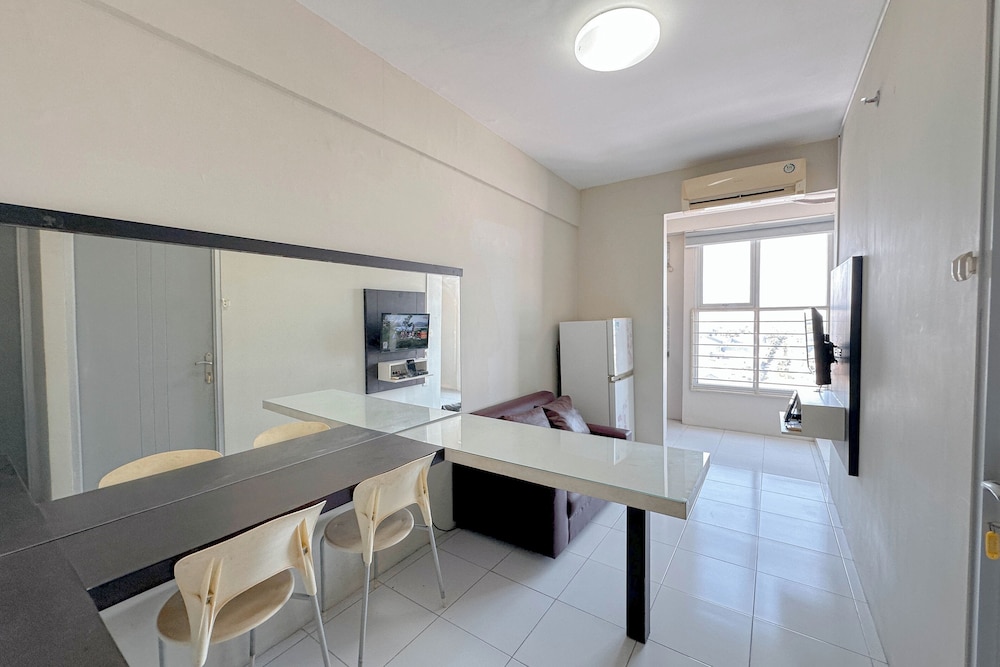 Strategic 2Br Apartment Near Its Campus At Dian Regency
