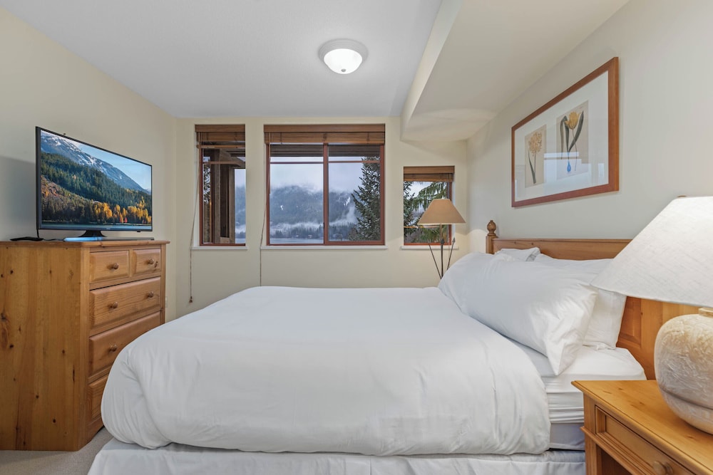 Nicklaus North by Whistler Premier