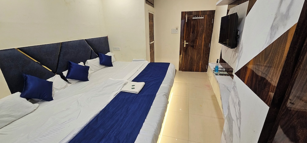 Hotel Aagman Palace - Near Mahakal Temple