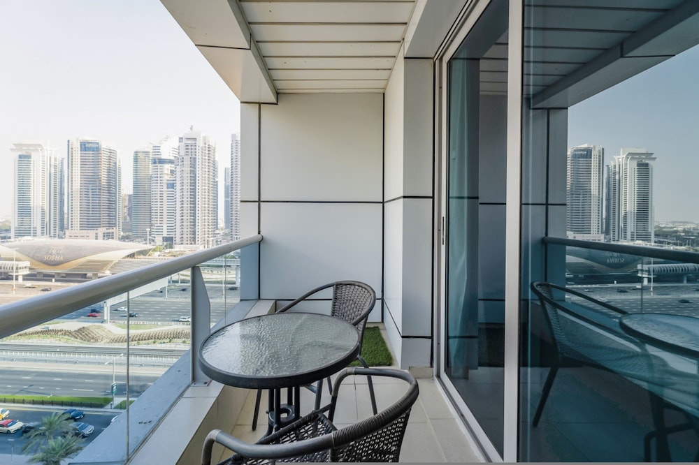Marina Diamond 1 Short Stay