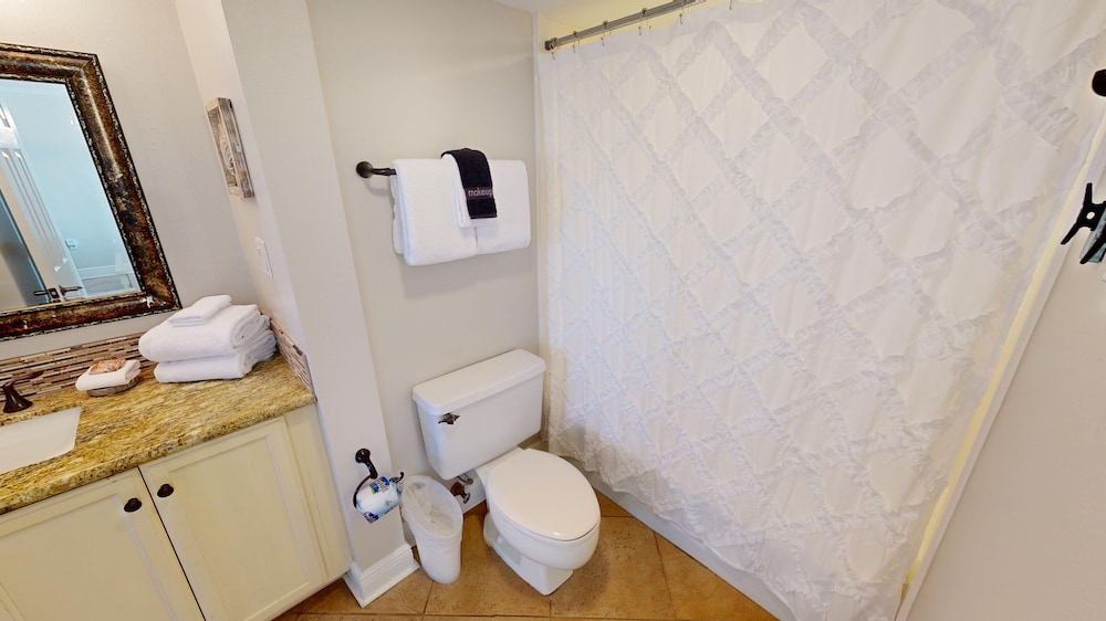 Beach House 301a 2 Bedroom Condo