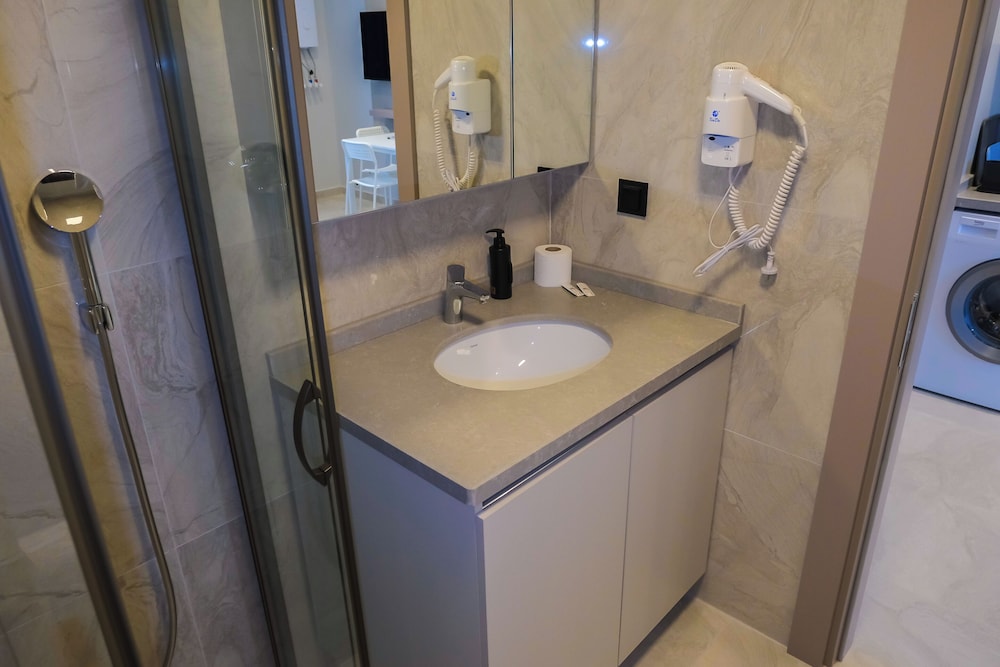 Solmare Suites