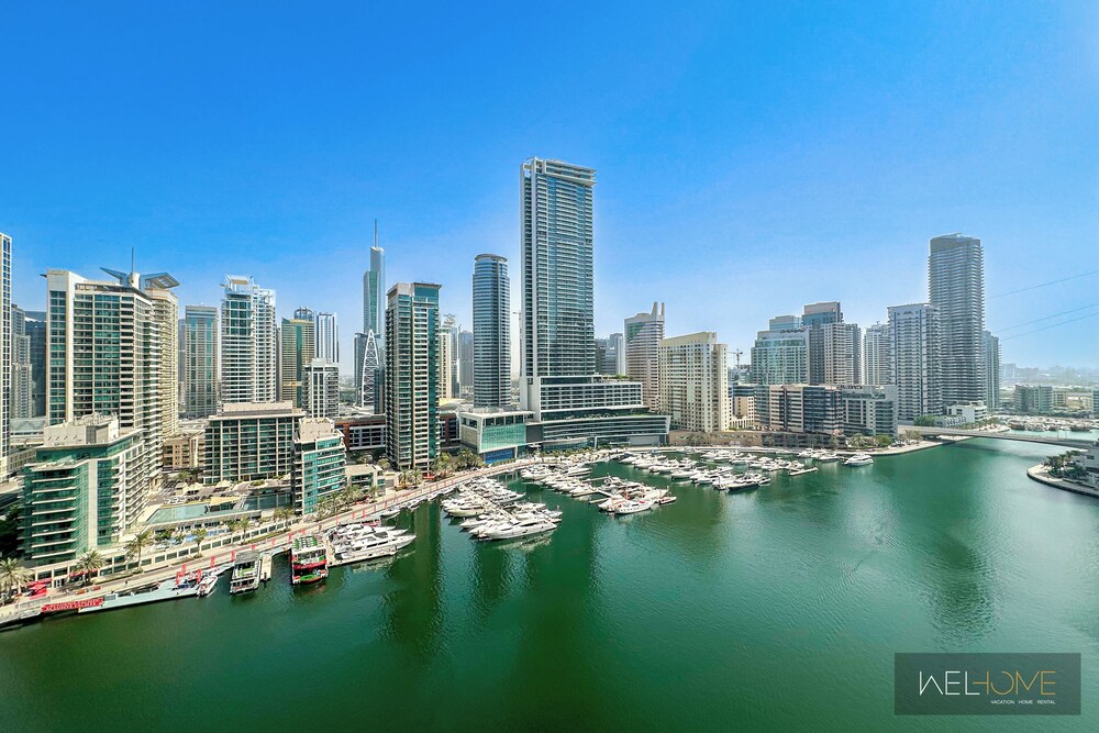 WelHome - Stylish Breathtaking 2BR Apartment in Marina