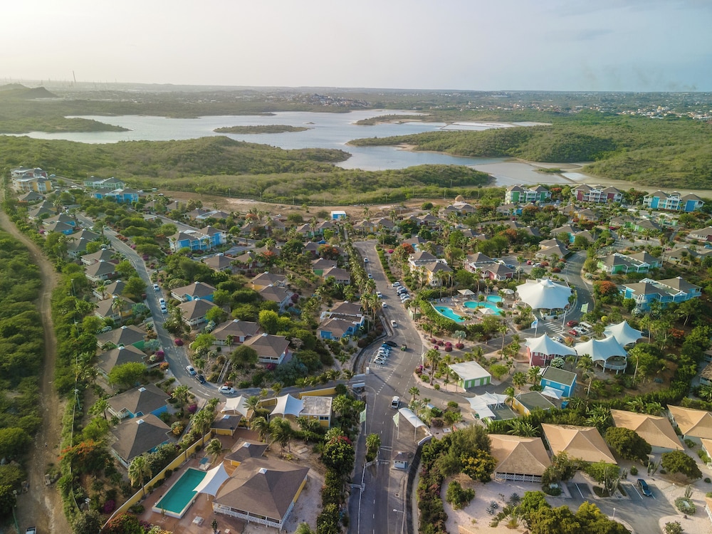 Chogogo Dive & Beach Resort Curacao