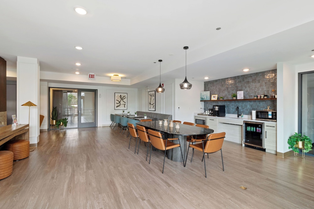 New & Modern Lux City Escape