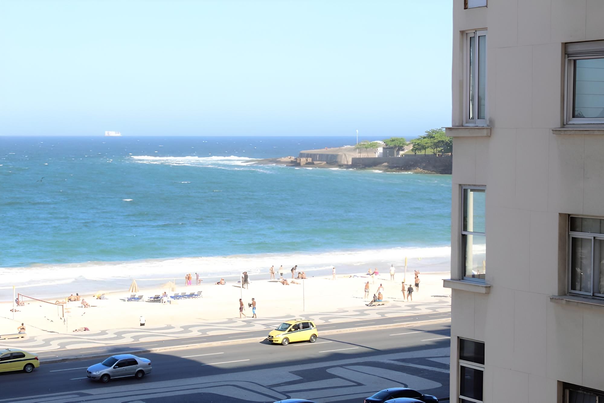 Pineapples F16 Copacabana Well-decorated Penthouse view 5