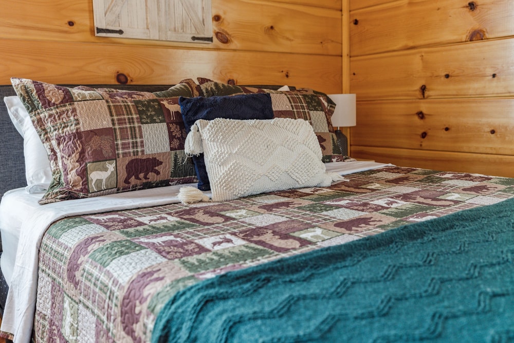 Big Bear Splash 2 Bedroom Cabin