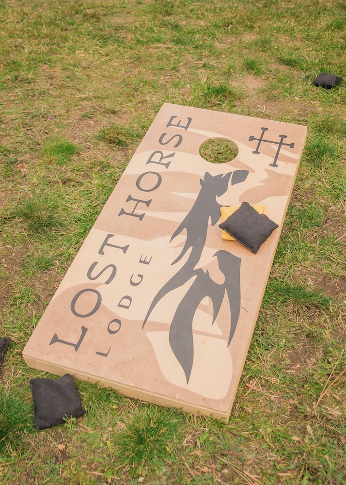 Lost Horse Lodge