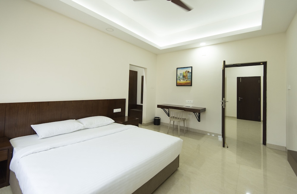 Mayfair Service Apartments view 4