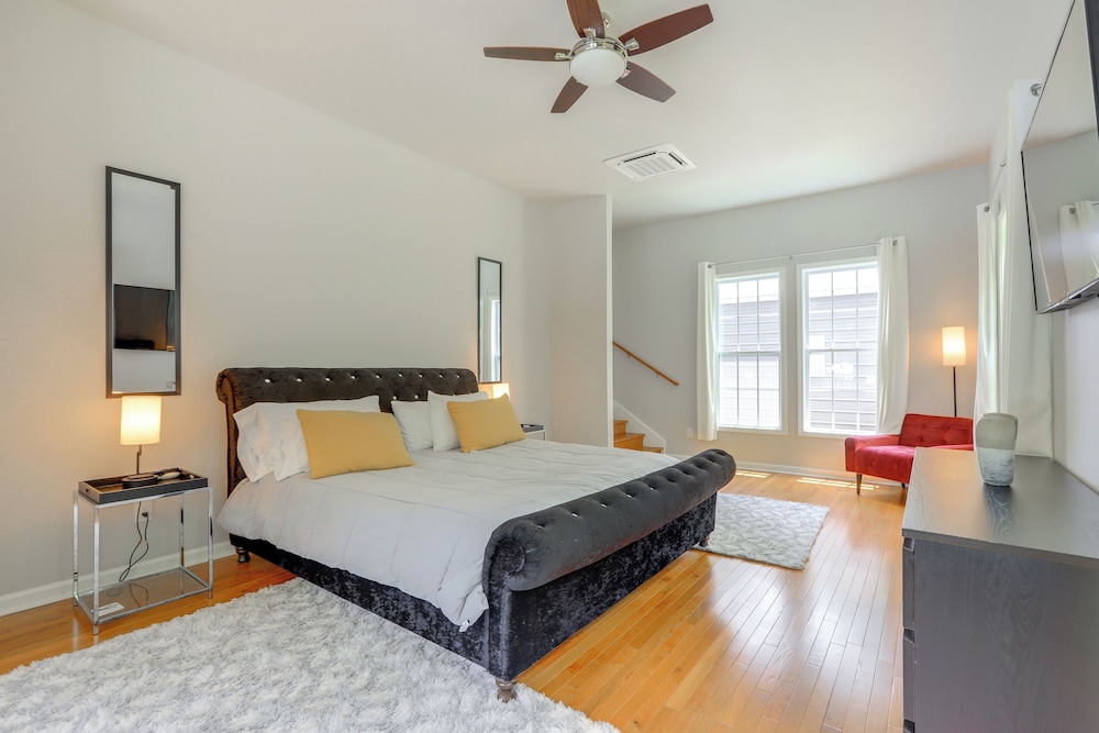Ideal for Reunions & Retreats: Brooks Getaway!