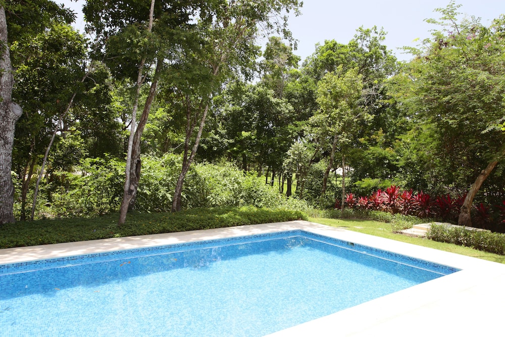 Bahia Principe Vacation Rentals - Three-Bedroom House