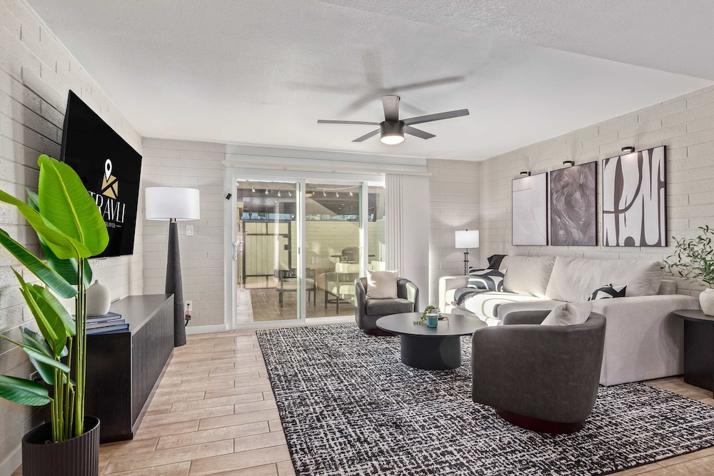 New-heatherbrae 8-old Town-camelback View