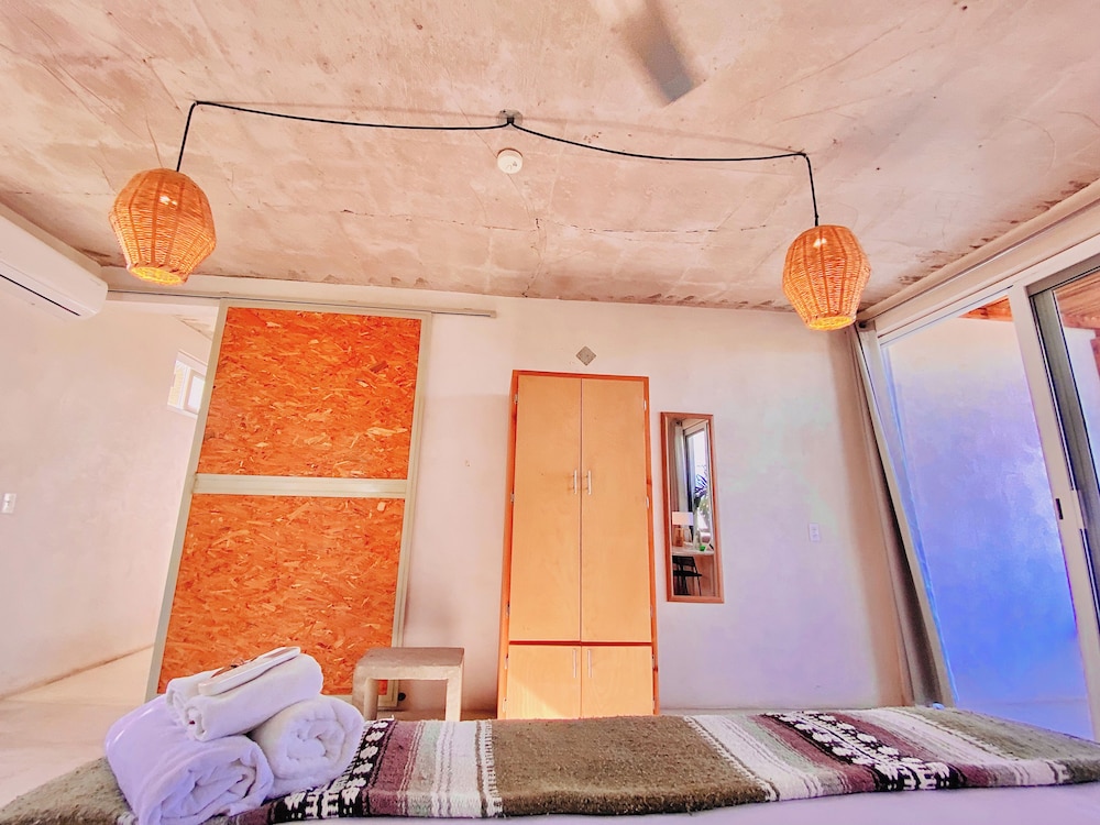 Perro Surfero Hotel Boutique - Todos Santos, BCS