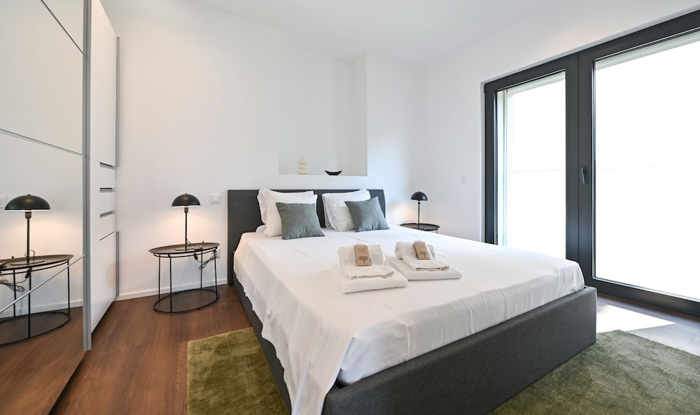 Lugano Suite Modern Concept 3
