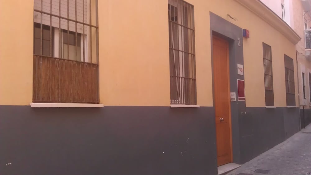 Granada INN Hostel — Granada