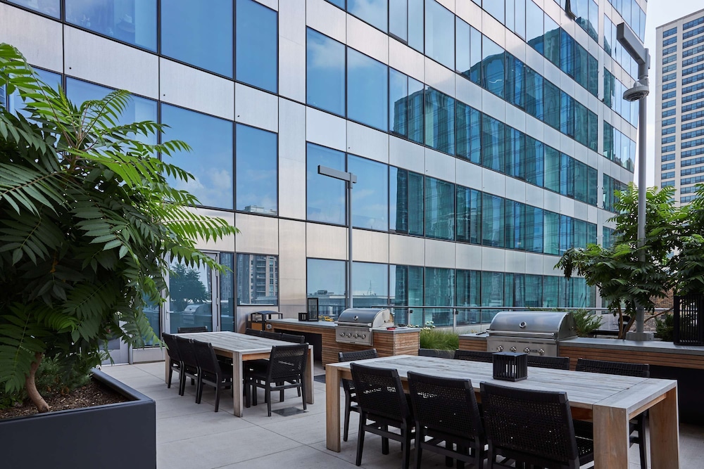 Luxe Apts Stunning Lake Views Resort Amenities