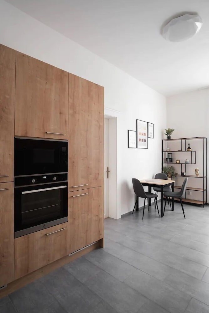 Helen Homestay Karlín Prague