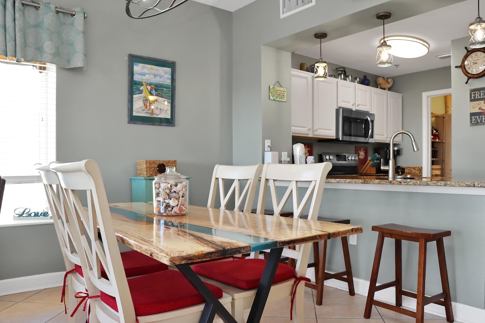 Waterside Village Condo 404 - Seadragon