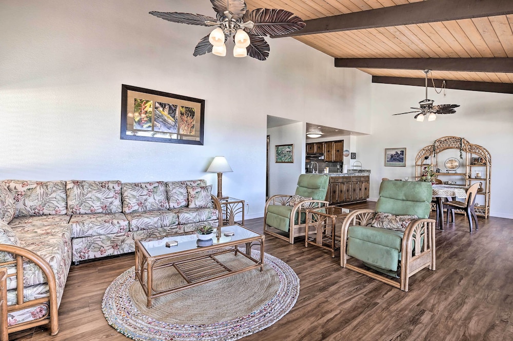 Kailua-kona Condo w/ Resort Amenities Access!