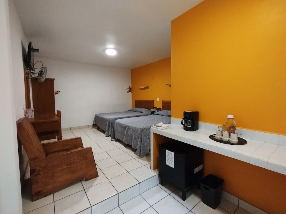 Hotel Los Ciruelos - Property Image 16