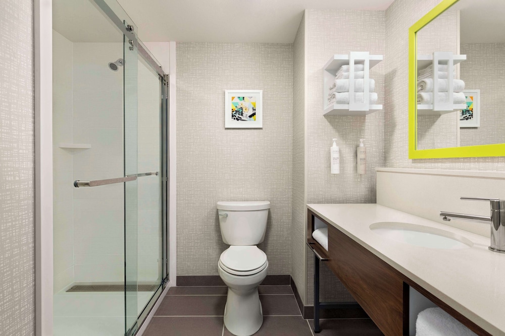 Hampton Inn  Suites Oroville - Property Image 1