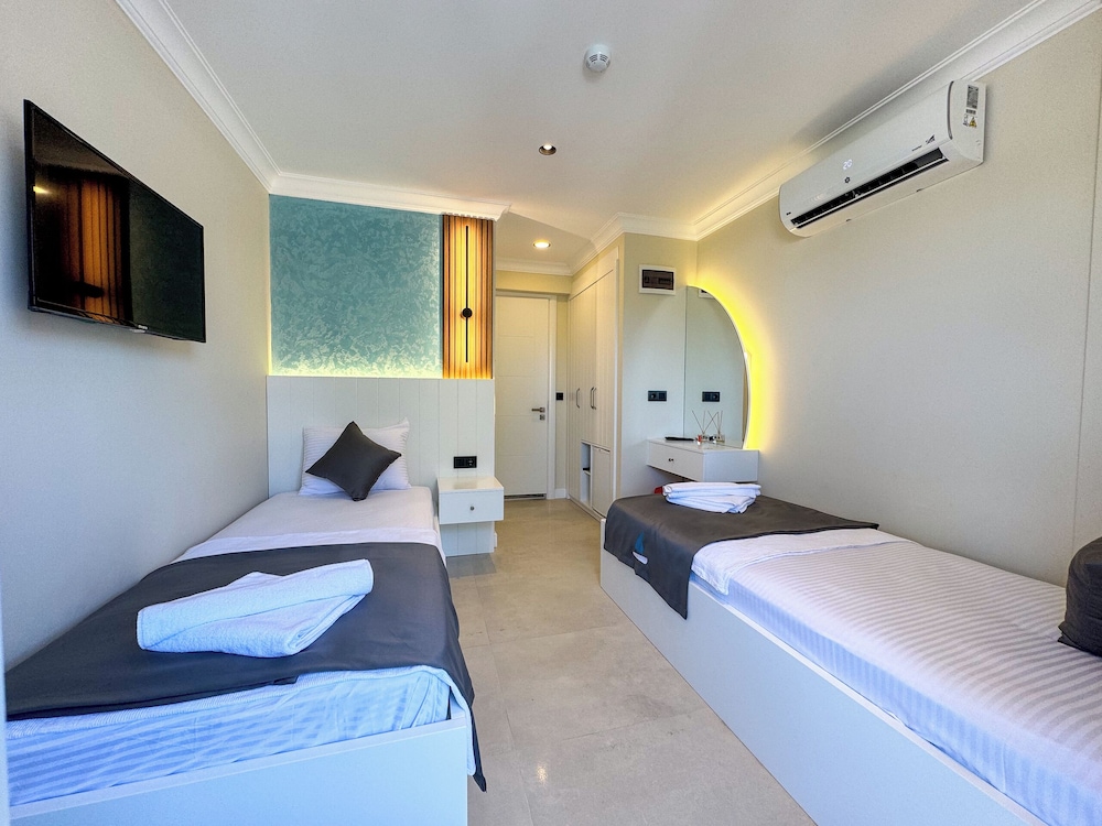 AKPINAR MARIN OTEL