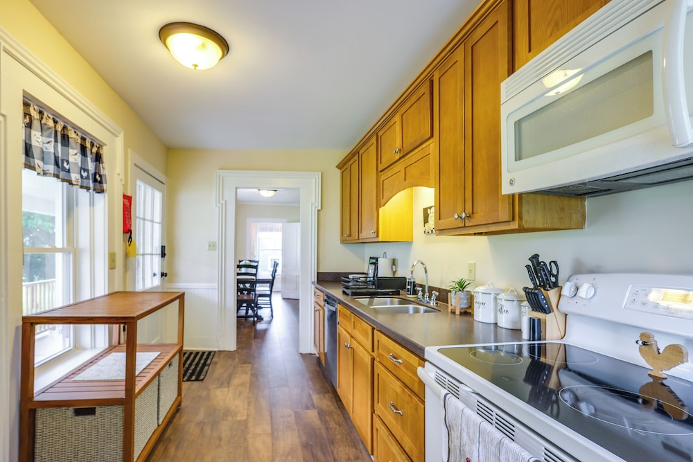 Renovated 1800s Brick Farmhouse in Granville