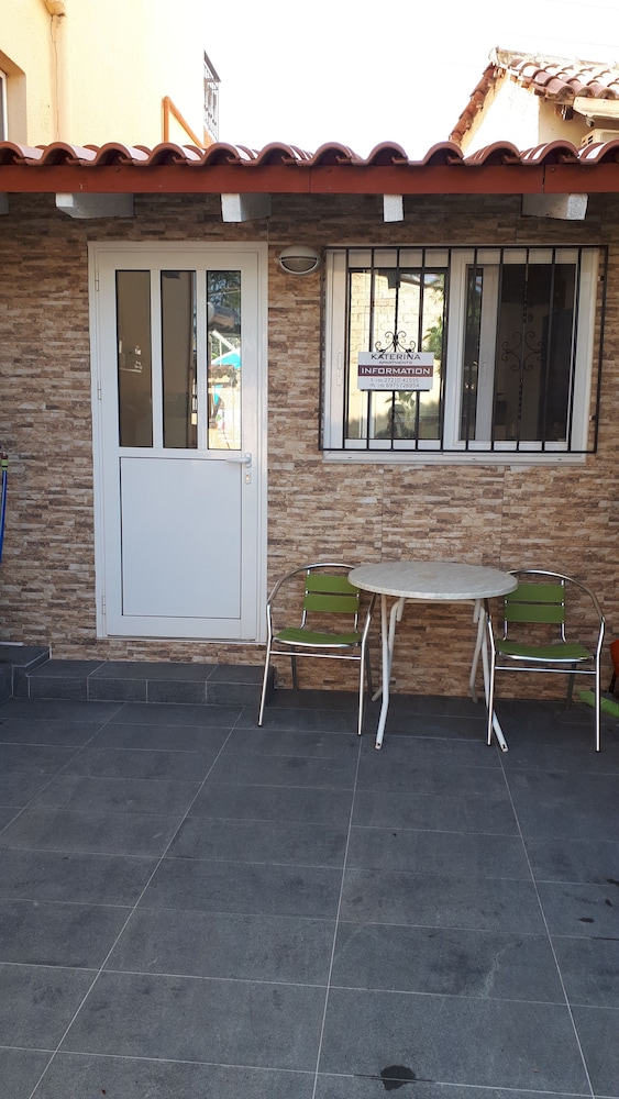 Katerina Apartments