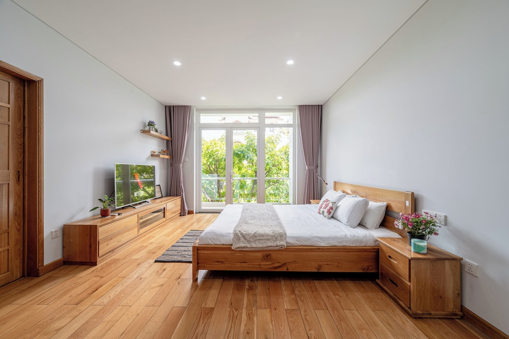Thao Dien Garden Villa 5BR Luxury Oasis