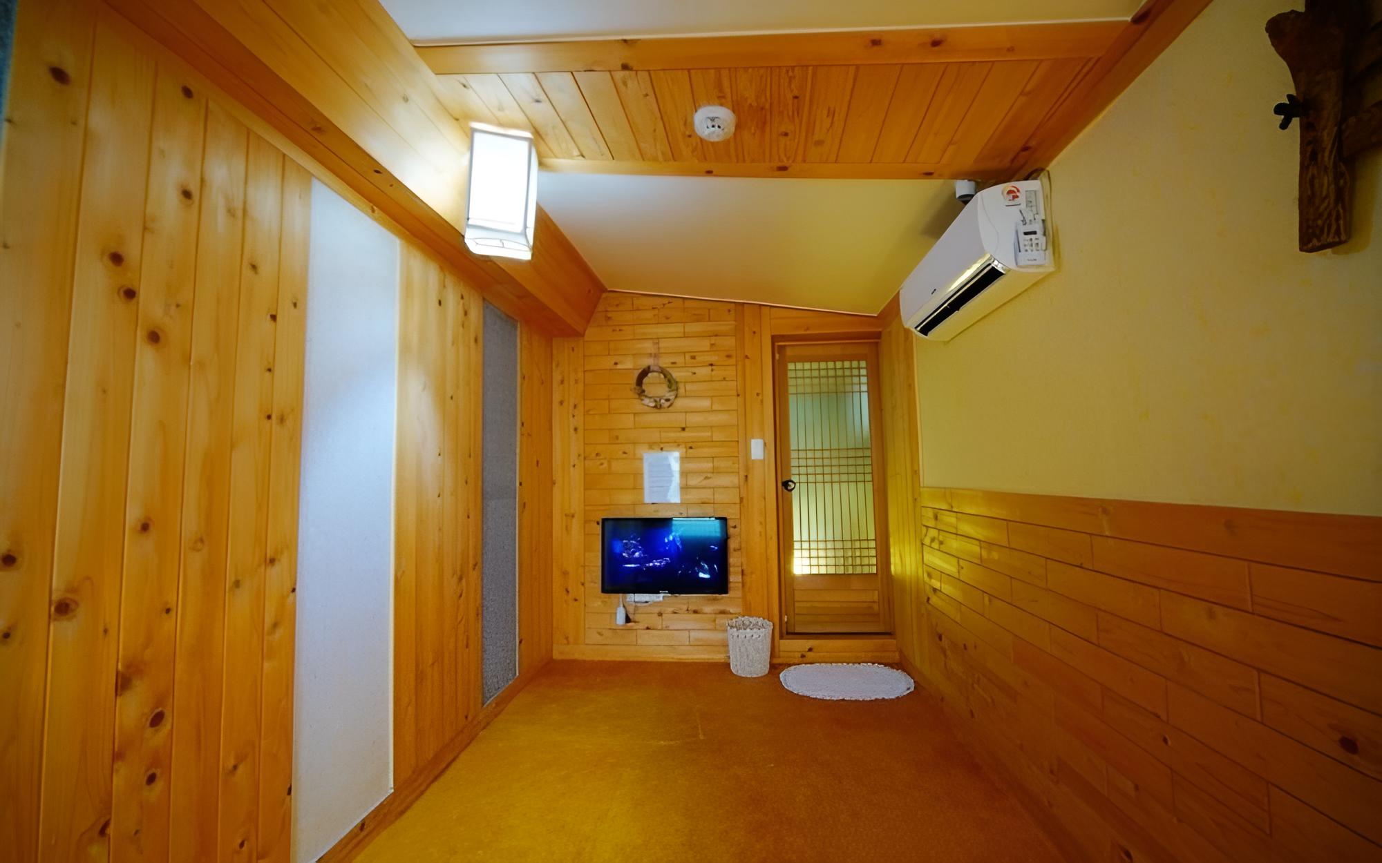 Photo 49