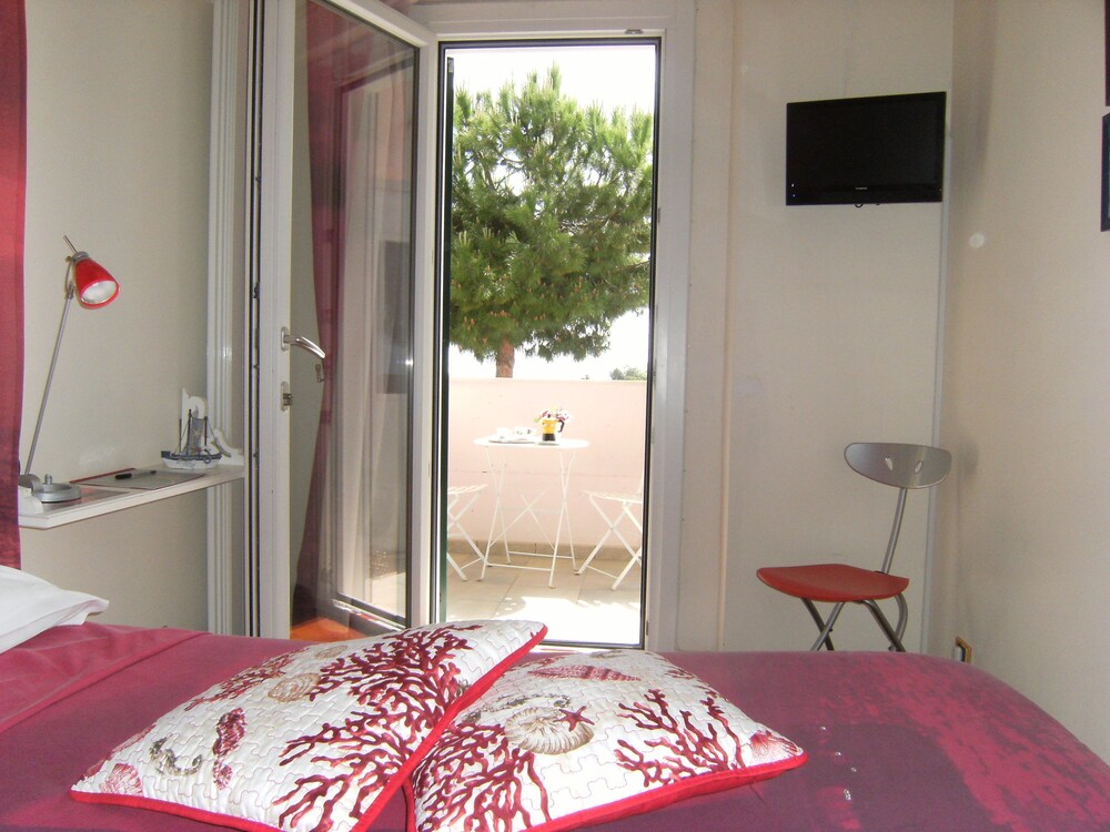 Photo 11