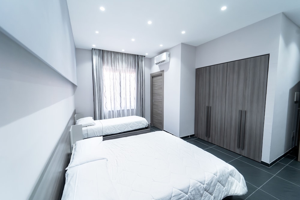 Al Campanile H. Napoli Centro by ClaPa Group Dislocated Hospitality